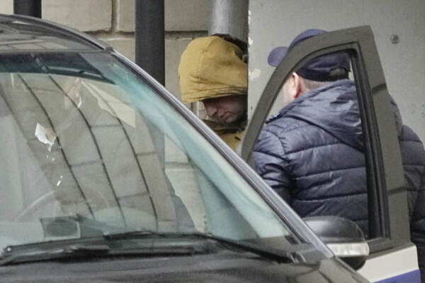 Russia, ambasciatrice Usa visita reporter Wsj: è in buona salute