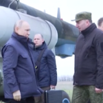 Ucraina, Putin visita sede militare a Kherson