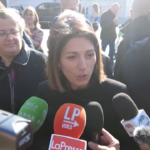 Rifiuti, Virginia Raggi in piazza contro il termovalorizzatore