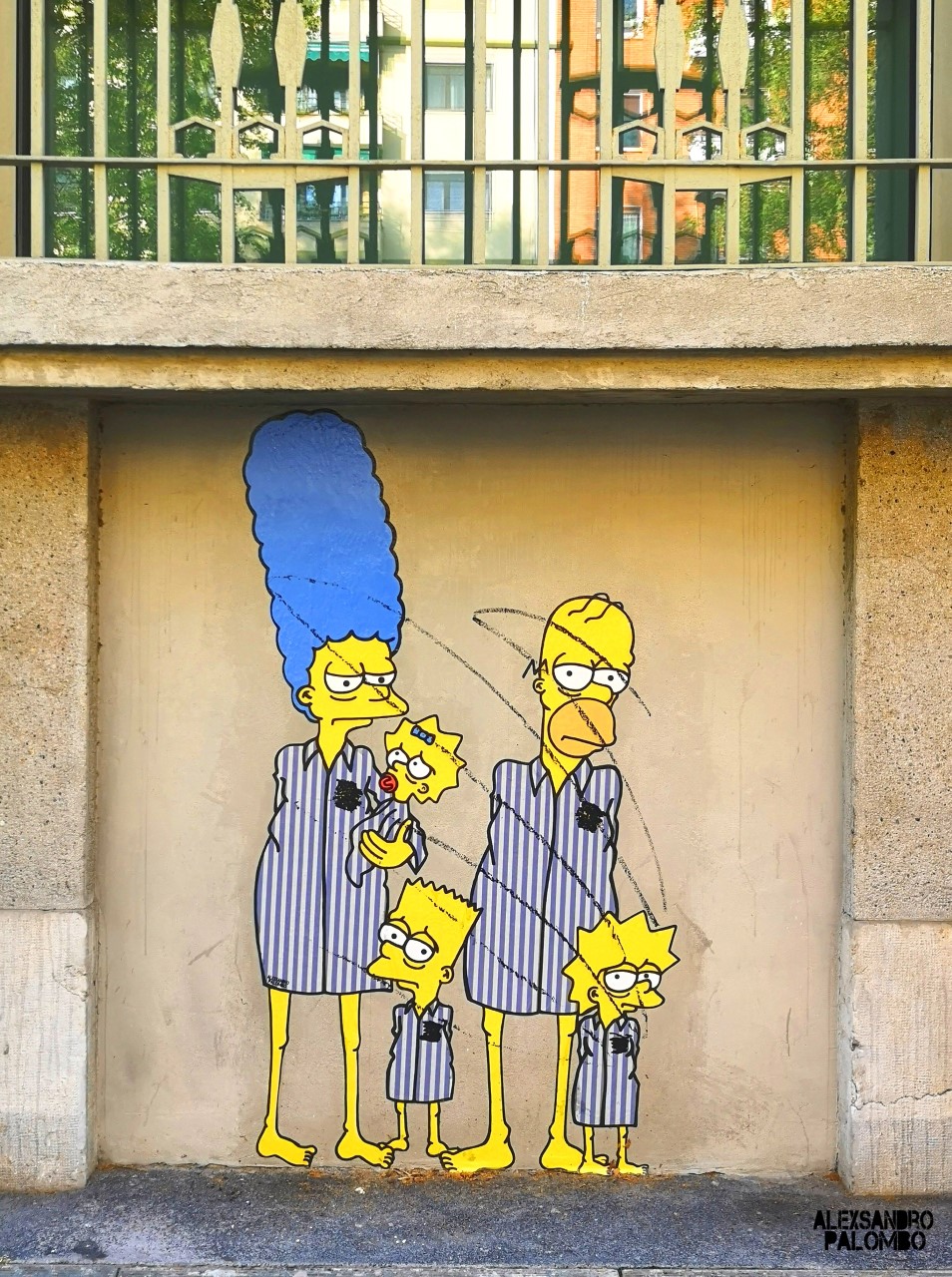 Milano, vandalizzato murale Shoah al binario 21