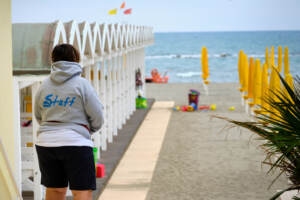 Roma, a Ostia spiagge aperte