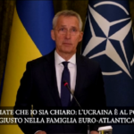 Nato, Stoltenberg a Kiev: “Il posto giusto per l’Ucraina è nell’Alleanza”