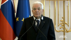 Ucraina, Mattarella: “Ue contrasti l’insidia della disinformazione russa”