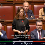 Vignetta su Arianna Meloni, insulti e bagarre alla Camera