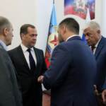 Medvedev: “Regno Unito sarà spazzato dall’onda delle armi russe”