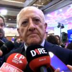 Migranti, De Luca: “Serve politica nazionale, ne ho parlato con Piantedosi”