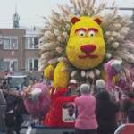 Olanda, la parata dei fiori incanta la folla a Noordwijk