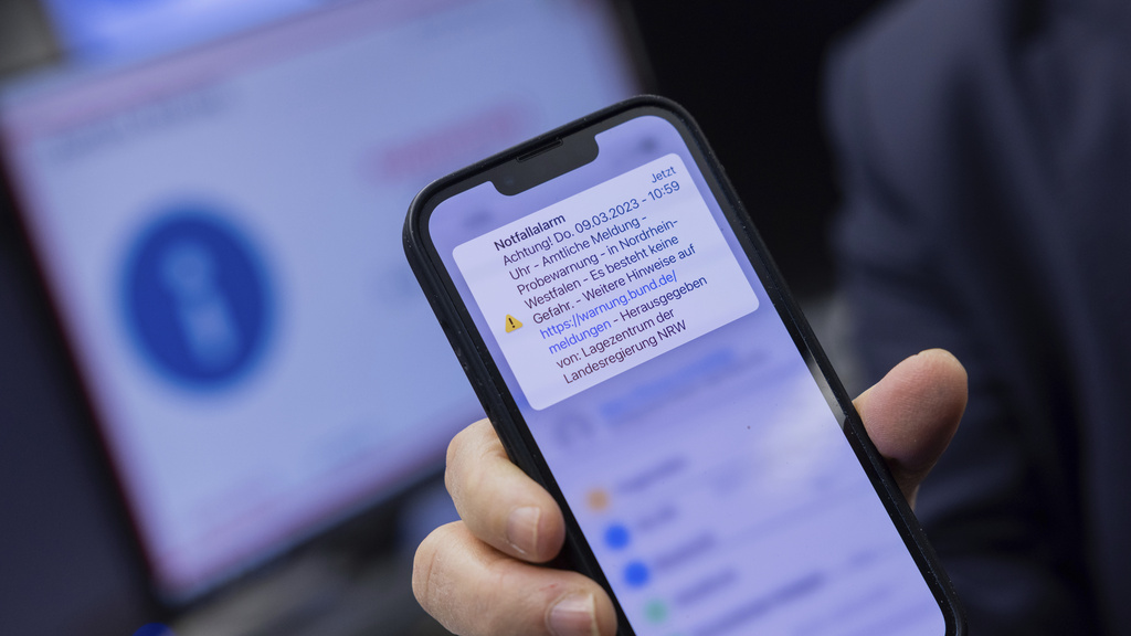 Regno Unito, oggi alle 15 test allerta nazionale