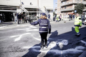 Cinque ragazzi giovanissimi muoiono in un incidente stradale sulla via Nomentana