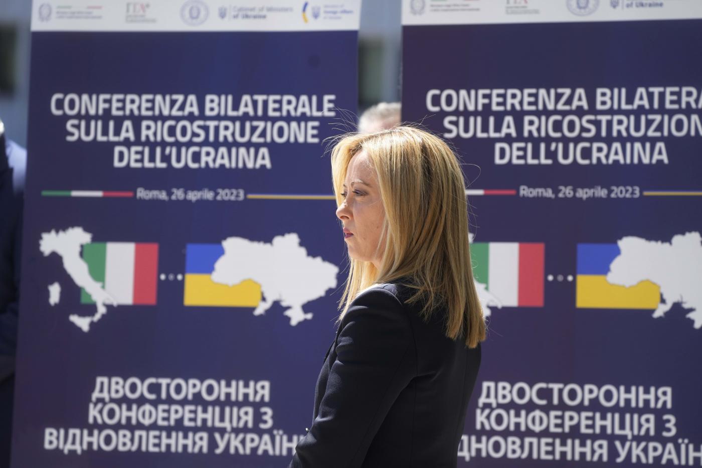 Ucraina, Meloni a Conferenza su ricostruzione: “Accelerare adesione all’Ue”