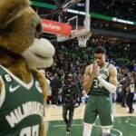 Nba, il discorso di Antetokounmpo: “Non esiste fallimento nello sport”