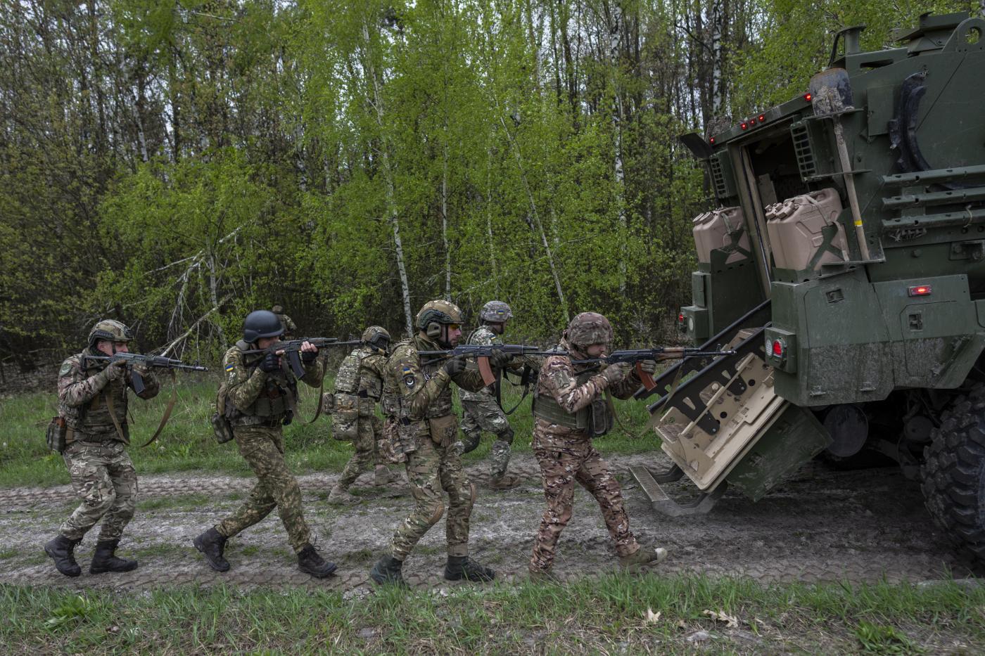 Ucraina, Kiev forma otto brigate d’assalto per controffensiva
