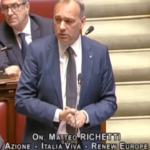 Def, seduta Camera sospesa per malore Bonelli