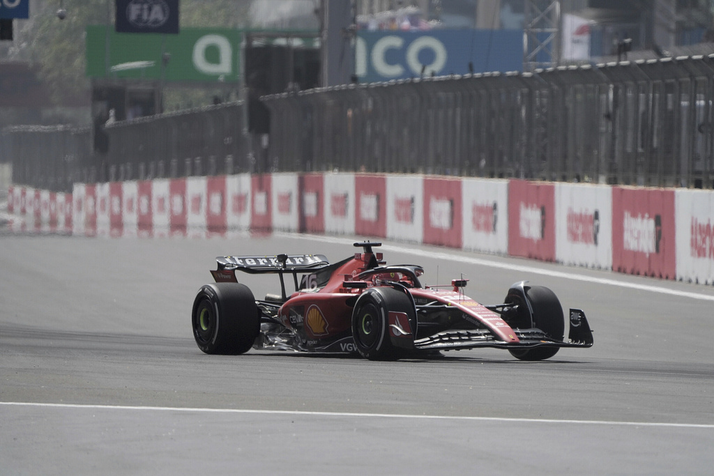 F1, Leclerc in pole position nel Gp di Azerbaigian F1, Leclerc in pole position nel Gp di Azerbaigian