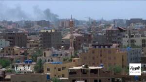 Sudan, esplosioni durante la fragile tregua a Khartoum