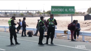 Perù, 200 soldati alla frontiera per controllare migranti