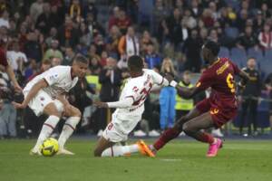 Roma-Milan 1-1, Saelemaekers replica ad Abraham nel recupero