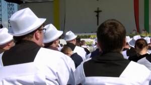Papa: “Madonna guardi a martoriato popolo ucraino e a quello russo”