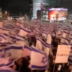 Israele, in decine di migliaia alla protesta contro la riforma giudiziaria