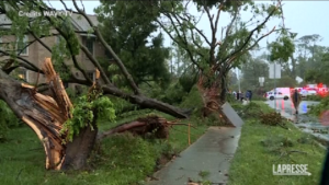 Usa, la città di Virginia Beach devastata dal tornado