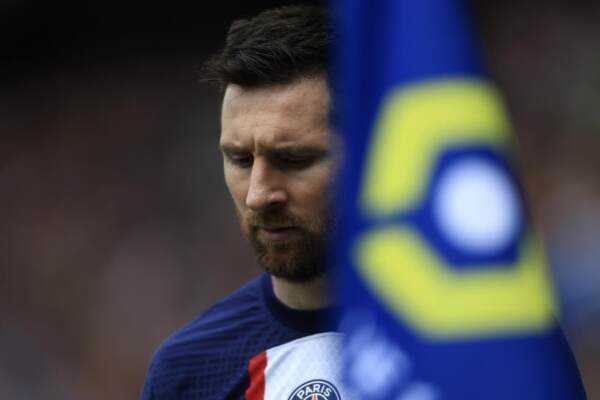 Paris Saint Germain vs Lorient - Ligue 1