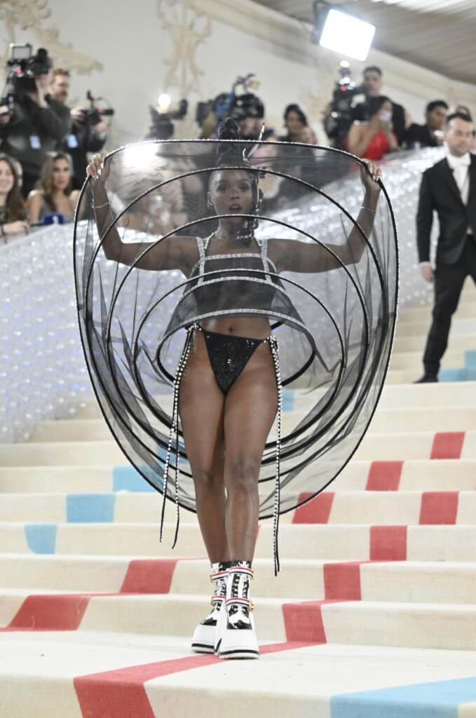 Galleria foto 'Met Gala 2023, tutti i look dei vip sul red carpet' - foto 19