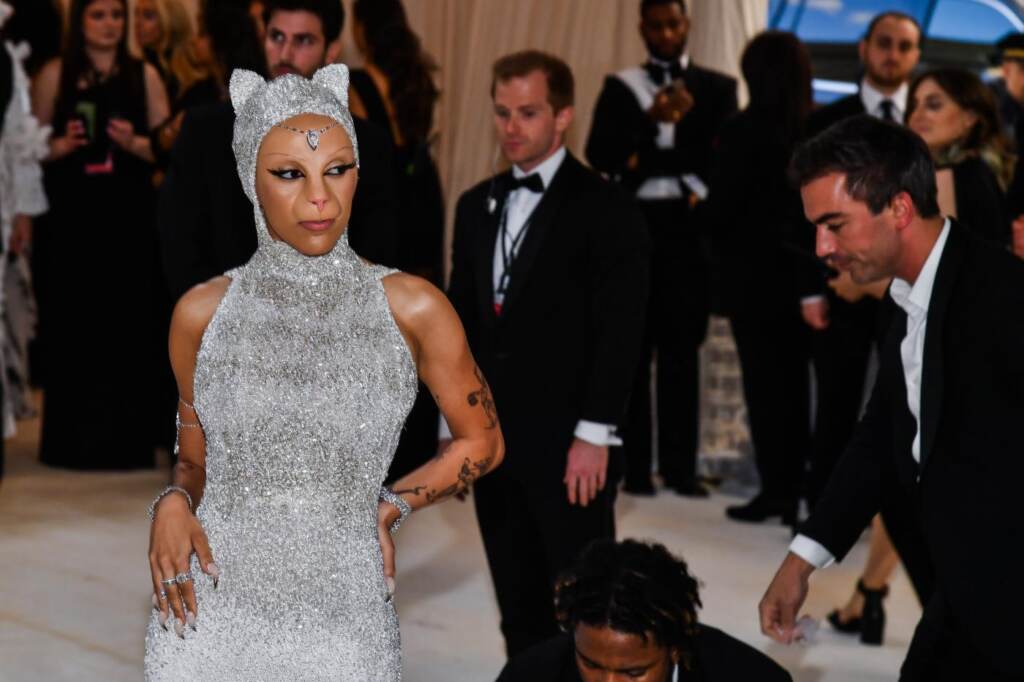 Galleria foto 'Met Gala 2023, tutti i look dei vip sul red carpet' - foto 17