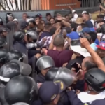 Venezuela, manifestanti chiedono aumenti di salari e pensioni