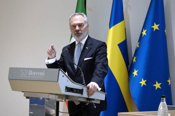 Ue, ambasciatore Svezia: “Priorità sostegno a Ucraina, competitività e migranti”