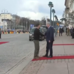 Ucraina, visita a sorpresa di Zelensky a Helsinki