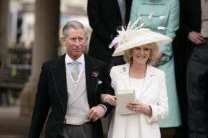 Re Carlo III e Camilla al Garden Party a Buckingham Palace