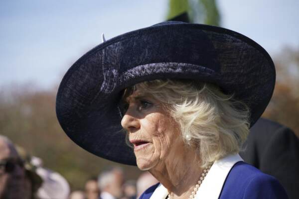 Re Carlo III e Camilla al Garden Party a Buckingham Palace