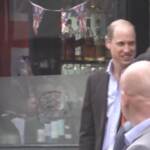 William e Kate in visita in un pub del centro di Londra