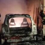 Avellino, auto in fiamme danneggia palazzo e contatori del gas