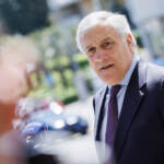 Migranti, Tajani su crisi Italia-Francia: “Pugnalata alla schiena”