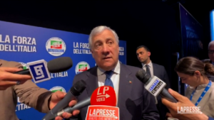 Migranti, Tajani: “Da Francia pugnalata alla schiena”