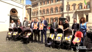 Pnrr, flash mob +Europa: “Inattività Governo mette a rischio nuovi asili”