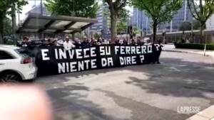 Lega Calcio, protesta dei tifosi della Sampdoria a Milano