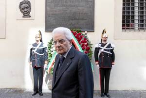 Terrorismo, Mattarella: “Stragi compiute con complicità uomini di Stato”