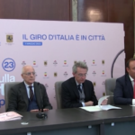 Napoli, presentata la tappa del giro d’Italia all’ombra del Vesuvio