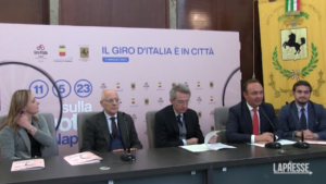 Napoli, presentata la tappa del giro d’Italia all’ombra del Vesuvio