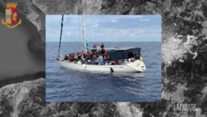 Migranti, smantellata rete traffico su rotta balcanica: 29 arresti