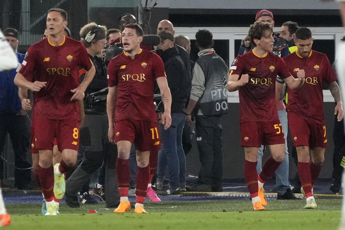 Europa League: Bove-gol, la Roma batte il Bayer e sogna la finale Europa League: Bove-gol, la Roma batte il Bayer e sogna la finale
