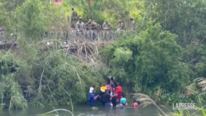 Usa, scadono restrizioni per migranti: caos alla frontiera con Messico