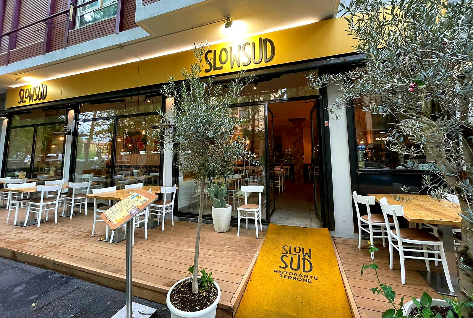 Milano, ristorante a caccia di ricette offre lavoro per nonna del Sud Milano, ristorante a caccia di ricette offre lavoro per nonna del Sud