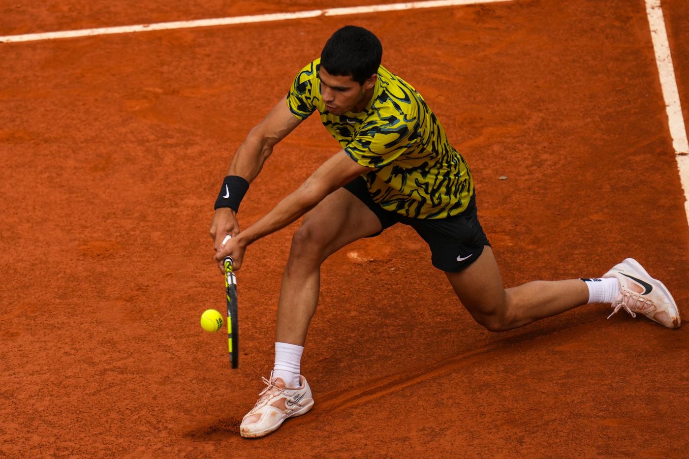 Internazionali Roma, Alcaraz va al terzo turno e torna numero 1
