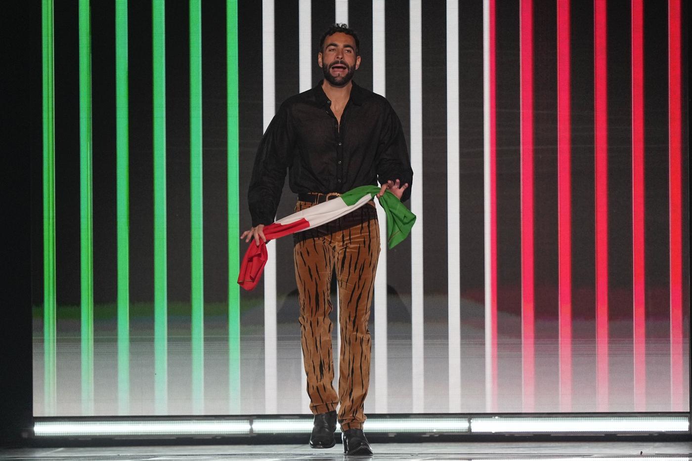 Eurovision 2023, la finale: Mengoni strappa applausi