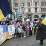 In Piazza Barberini sit-in per Zelensky sulle note di ‘Bella ciao’