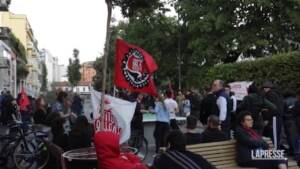 Milano, presidio antifascista in solidarietà con studentessa aggredita