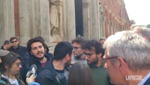 Landini a Milano contestato da studenti: “Non sono mica la Meloni”